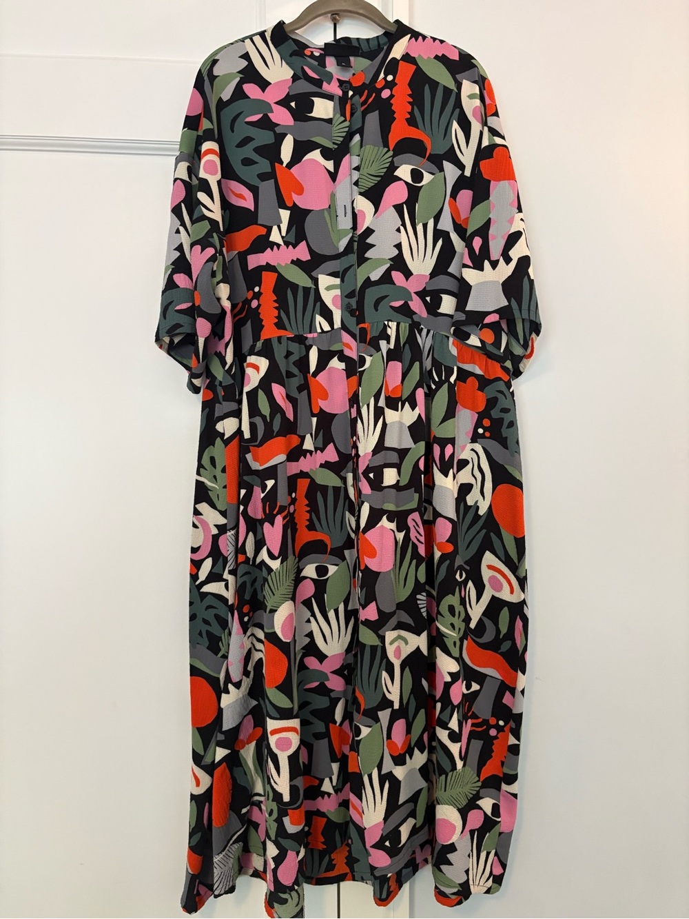 Monki Multicolor Abstract Print Top in Black, Green & Orange